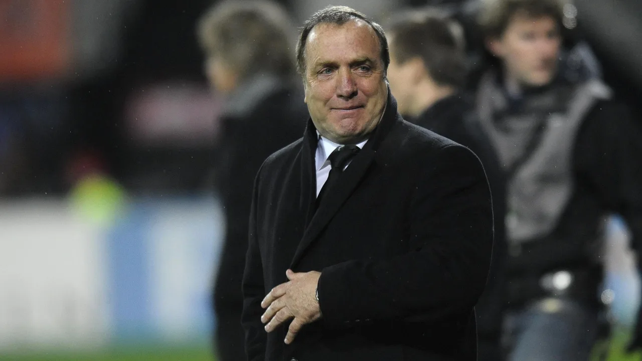 Advocaat kondigde in 2010 al afscheid als clubtrainer aan: 'Ik wil wat rustiger aan gaan doen'