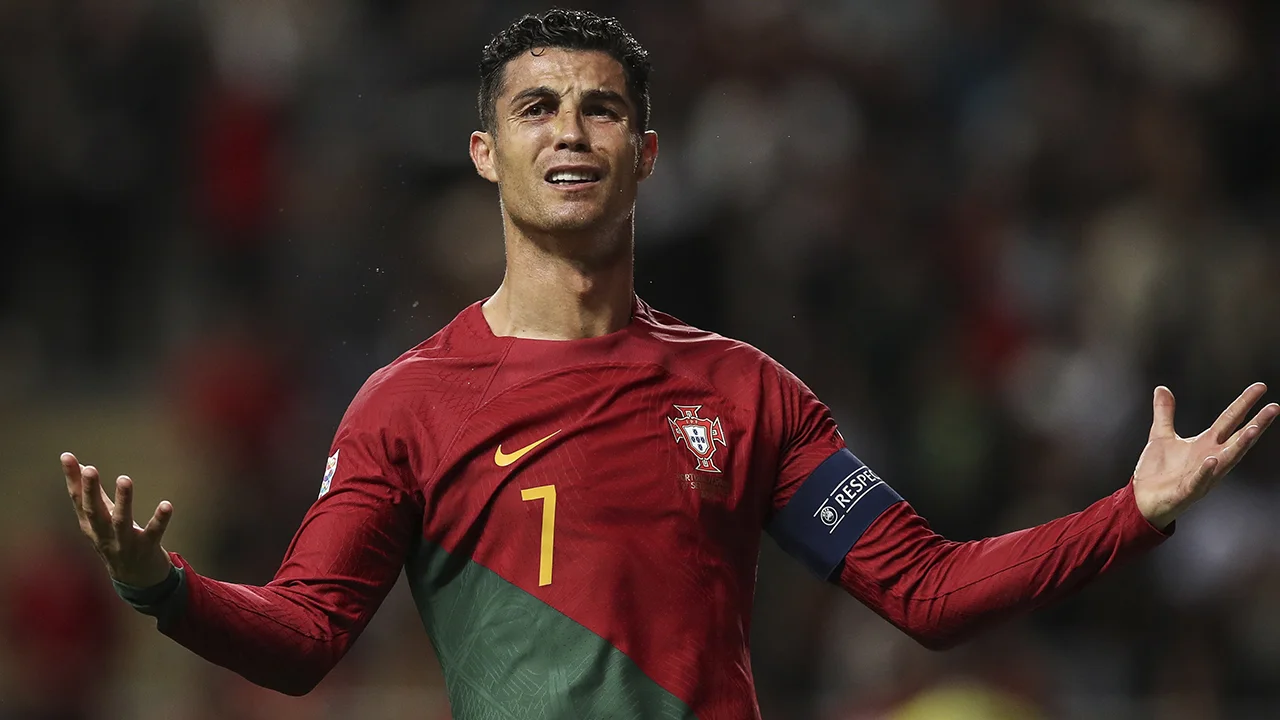 Dringend advies voor Cristiano Ronaldo: 'Bewijs jezelf een dienst en stop ermee!'