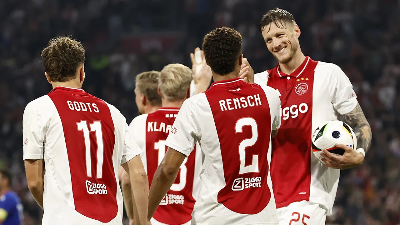 Ajax boekt eenvoudige zege op Fortuna Sittard