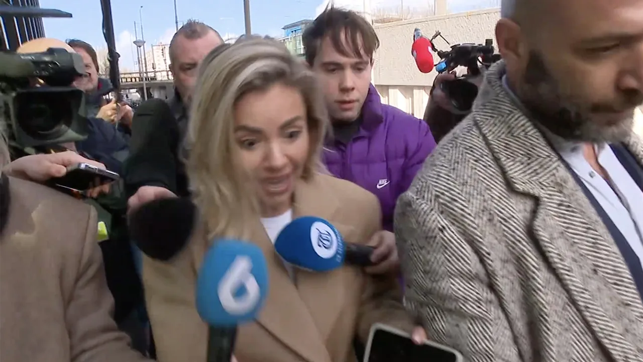 Video: valpartij bij aankomst Yvonne Coldeweijer bij rechtbank