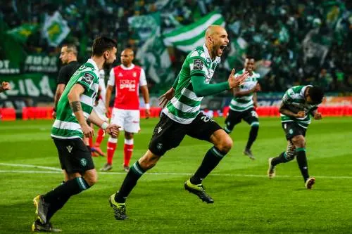 Fernandes en Dost bezorgen Sporting zege