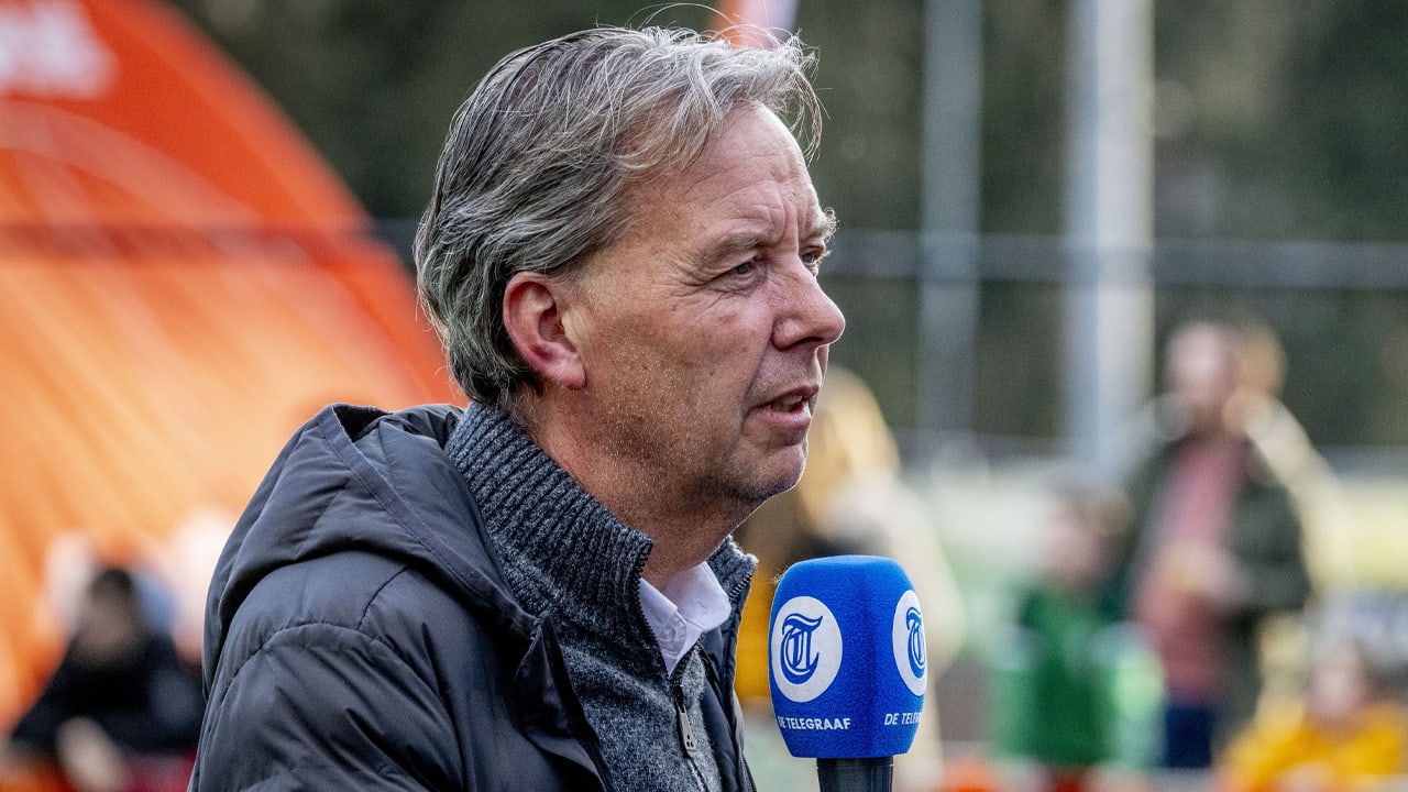 'Het is nog leuker om naar m'n breiende oma te kijken, dan naar dit spel wat Ajax speelt'