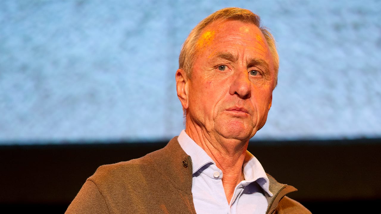 Van Nieuwkerk hoogst verbaasd over forse uitkering Foundation aan Johan Cruijff