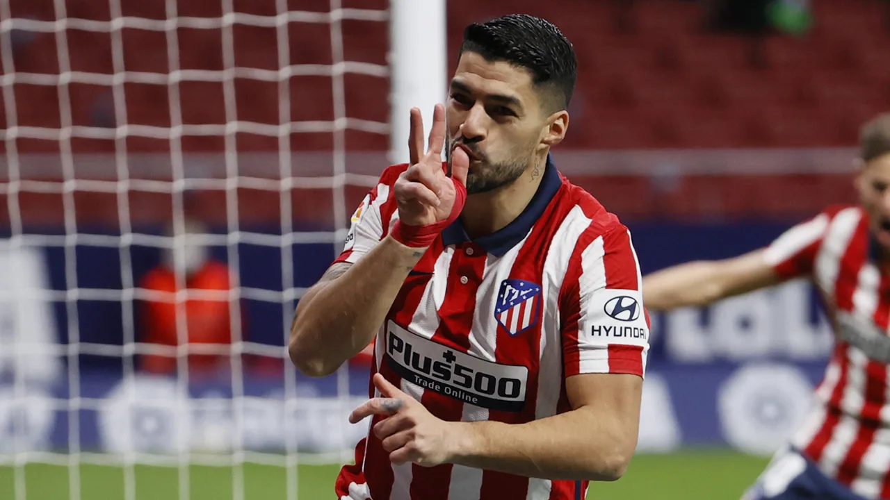 Jarige Suarez maakt 12e goal en is mede-topscorer van La Liga