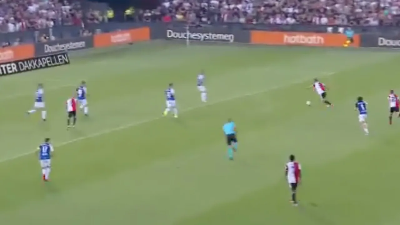 VIDEOGOAL: Jahanbakhsh knalt zijn tweede doelpunt keihard binnen!