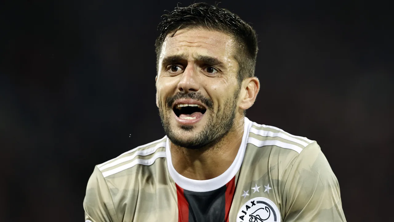 'Je kan het onder andere Tadic kwalijk nemen dat Ajax hier verliest'