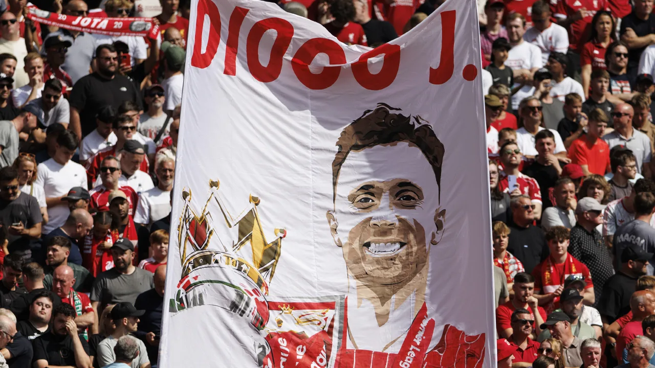 Familie Jota aanwezig bij eerste competitiewedstrijd Liverpool