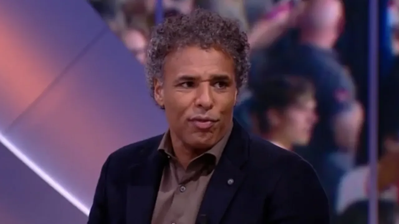 Van Hooijdonk fileert interview Ten Hag: 'Ik kan hier niet naar kijken'
