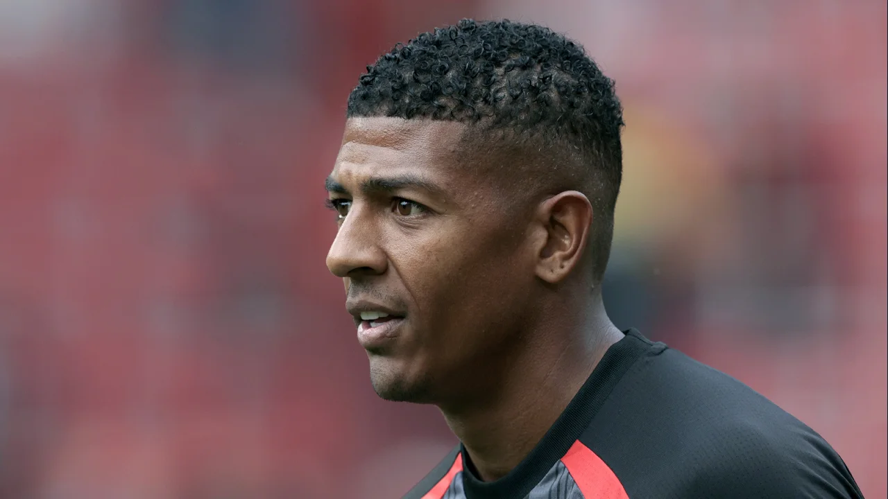 'Patrick van Aanholt keert terug in de Eredivisie'