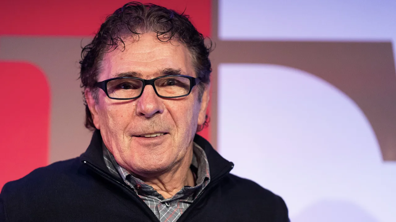 Van Hanegem kan leven met Feyenoord-aankopen: 'Ze kunnen wel wat'