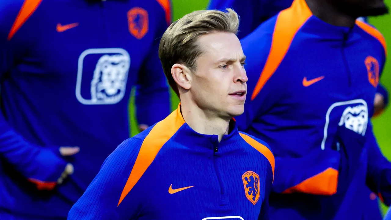 Frenkie de Jong keert na maanden afwezigheid terug op trainingsveld Oranje