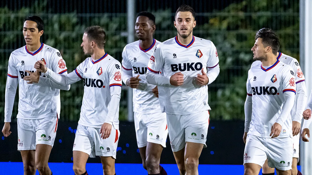 Telstar haakt met ludieke actie in op Black Friday: 'Willen hem niet kwijt, maar pecunia non olet'