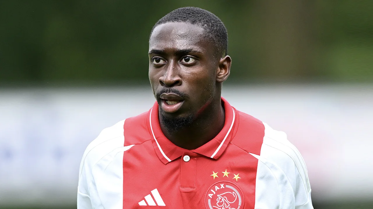 'Ajax nadert akkoord met Club Brugge over transfersom voor Carlos Forbs'