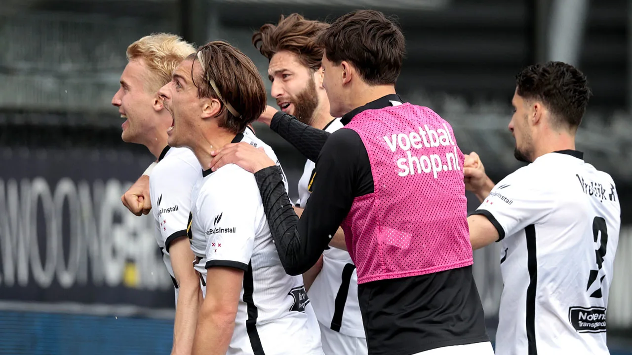 NAC ondanks ruime nederlaag bij Excelsior terug in Eredivisie