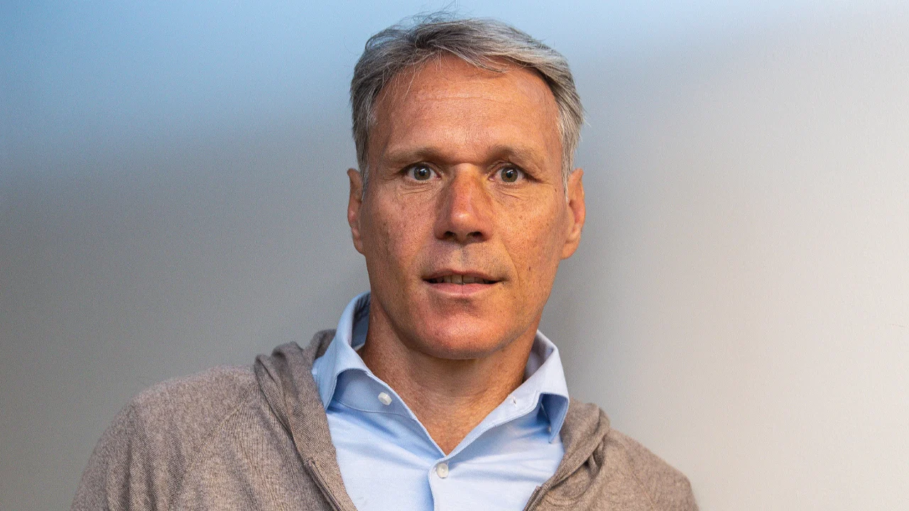 Marco van Basten legt tv-werk voor Ziggo Sport voorlopig neer