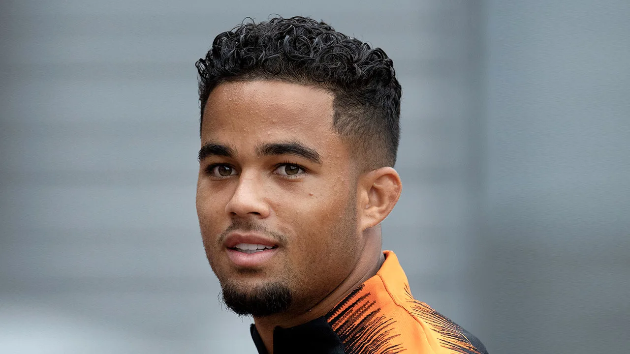'Arsenal lokt Kluivert met verleidelijk contract' 