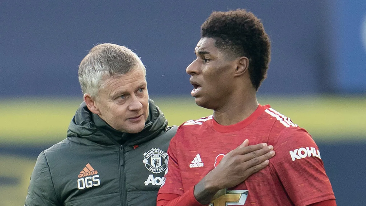 Solskjaer keihard over vrijwilligerswerk Rashford: 'Hij moet prioriteit geven aan voetbal'