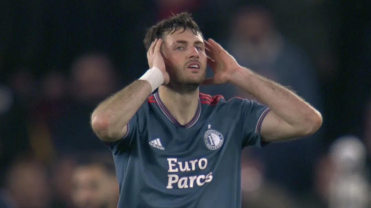 KANS: Giménez schiet hoog over