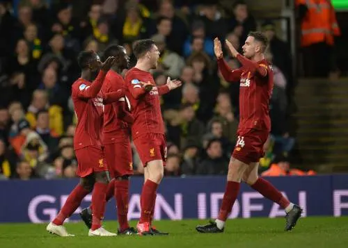 Koploper Liverpool wint moeizaam bij hekkensluiter