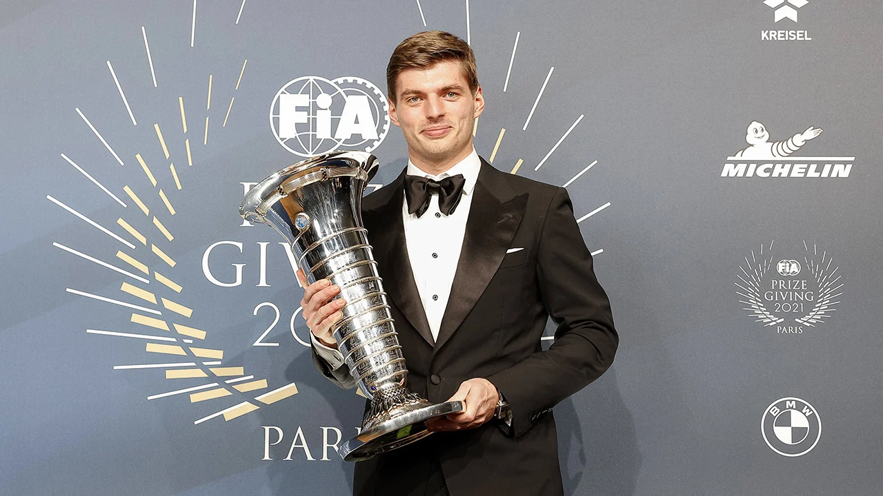 Lovende woorden voor Verstappen: 'Hij heeft er een legendarisch seizoen van gemaakt'