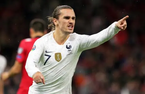 Frankrijk sluit af met bescheiden zege