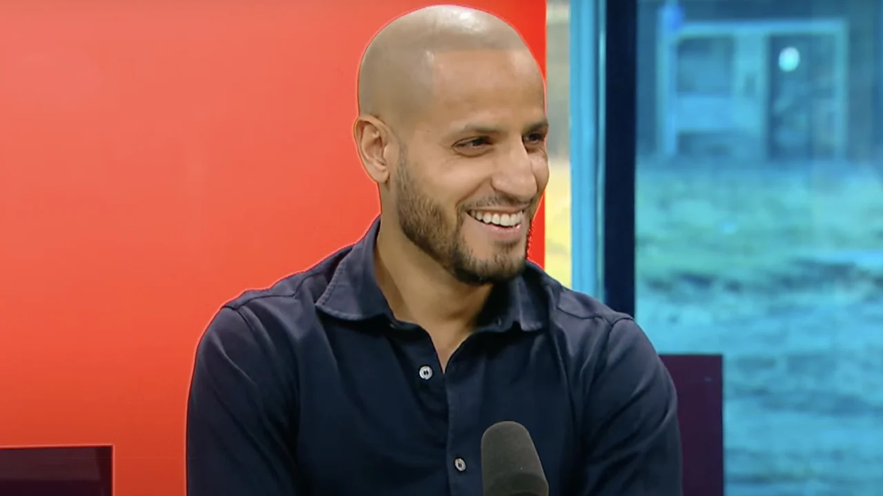 El Ahmadi grapt over actie Antony: 'Zonder VAR had ik hem doormidden geschopt!'