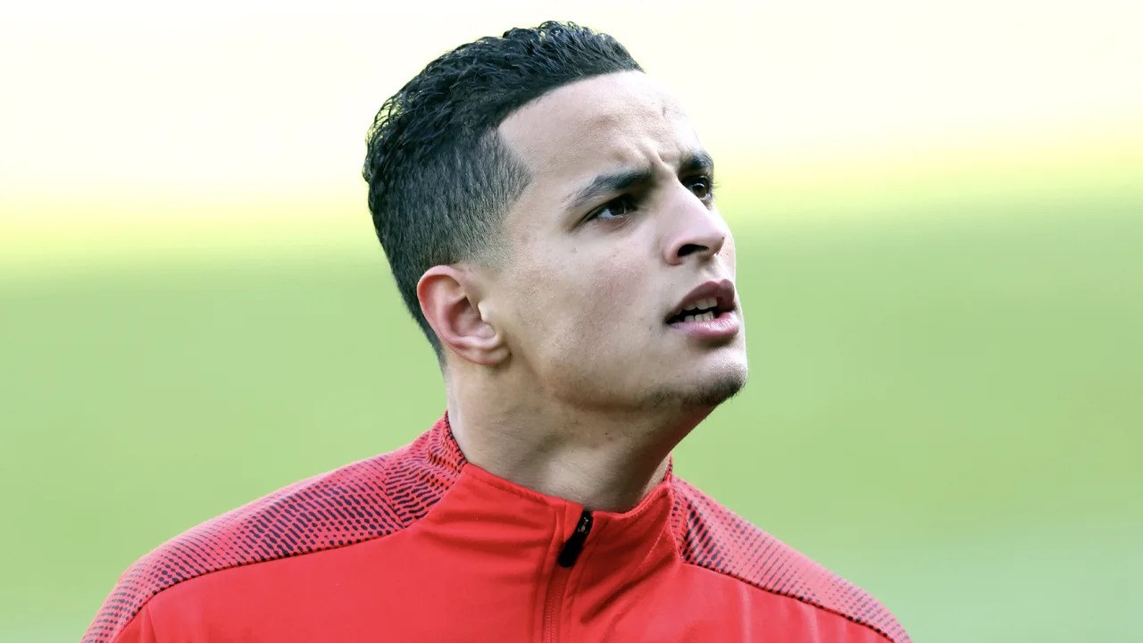 Ihattaren geeft teken van leven, maar wil niet reageren: 'Daar ben ik niet van gediend, begrepen?'