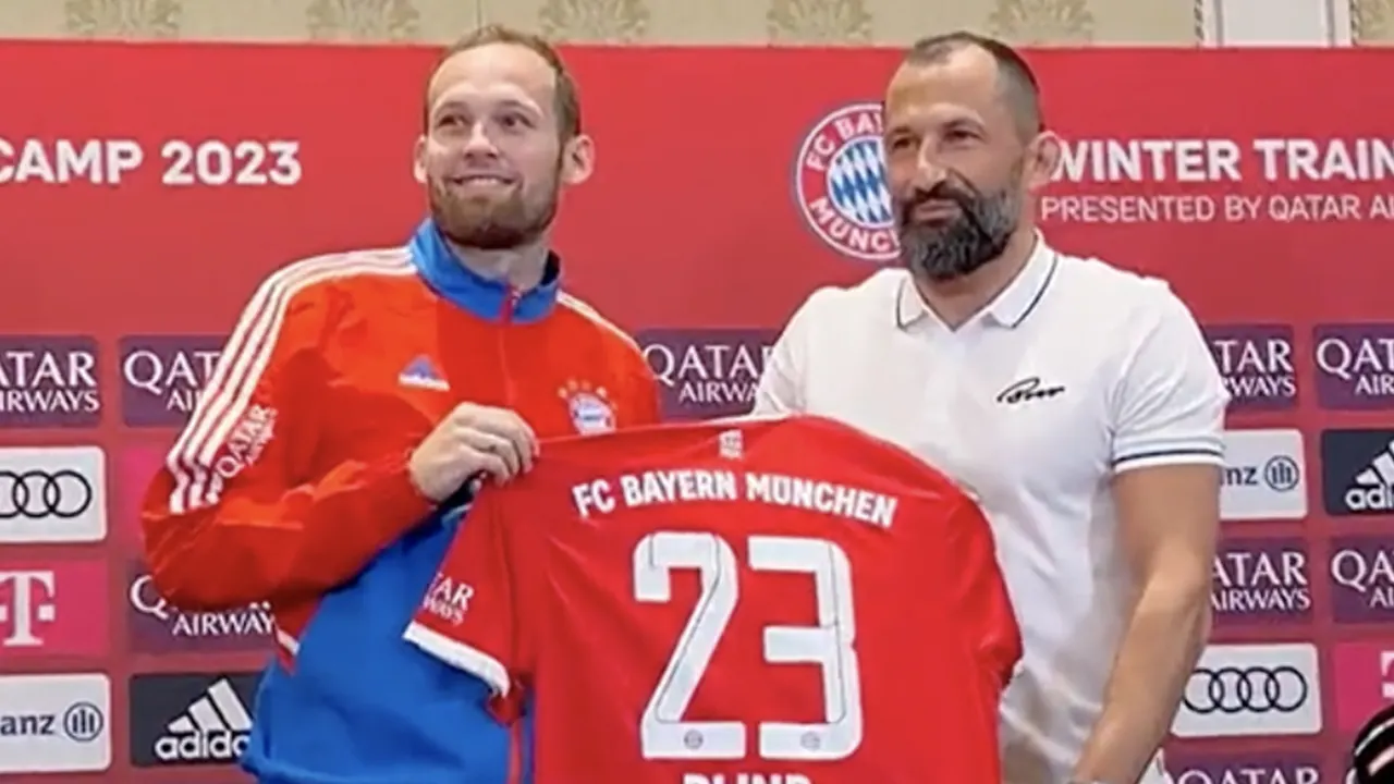 Blind tijdens eerste persconferentie bij Bayern over Schreuder: 'Genoeg over gezegd en geschreven'