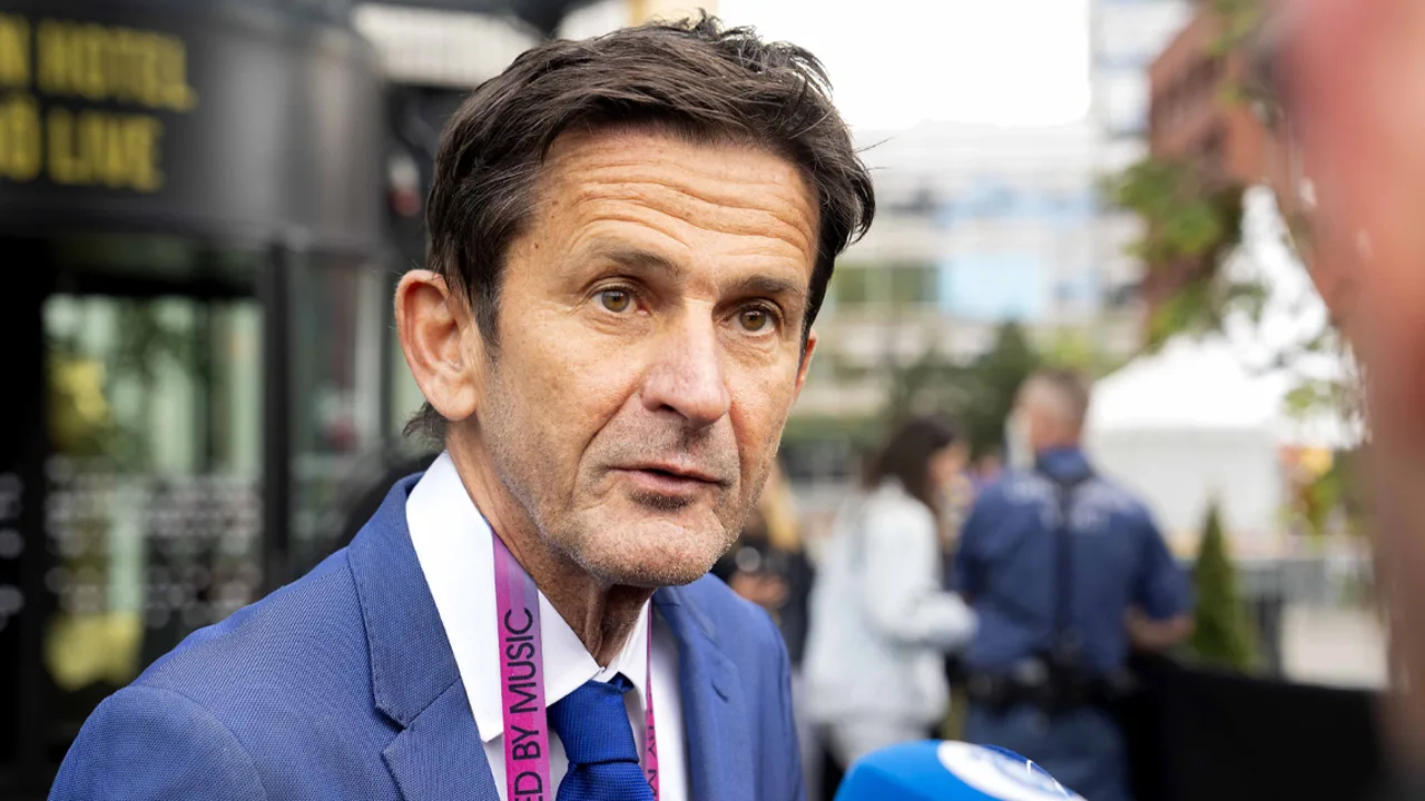 Cornald Maas volgend jaar geen commentator tijdens Eurovisie Songfestival