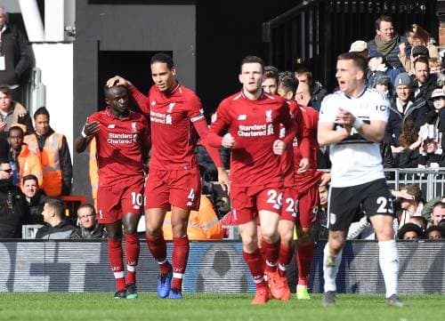 Liverpool terug op 1 ondanks fout Van Dijk