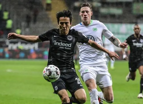 Frankfurt laat kans op tweede plaats liggen