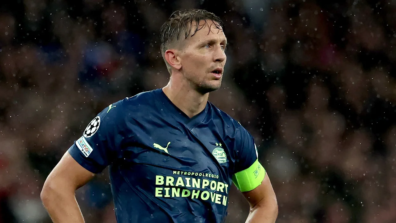 PSV begint Champions League met ruime nederlaag bij Arsenal