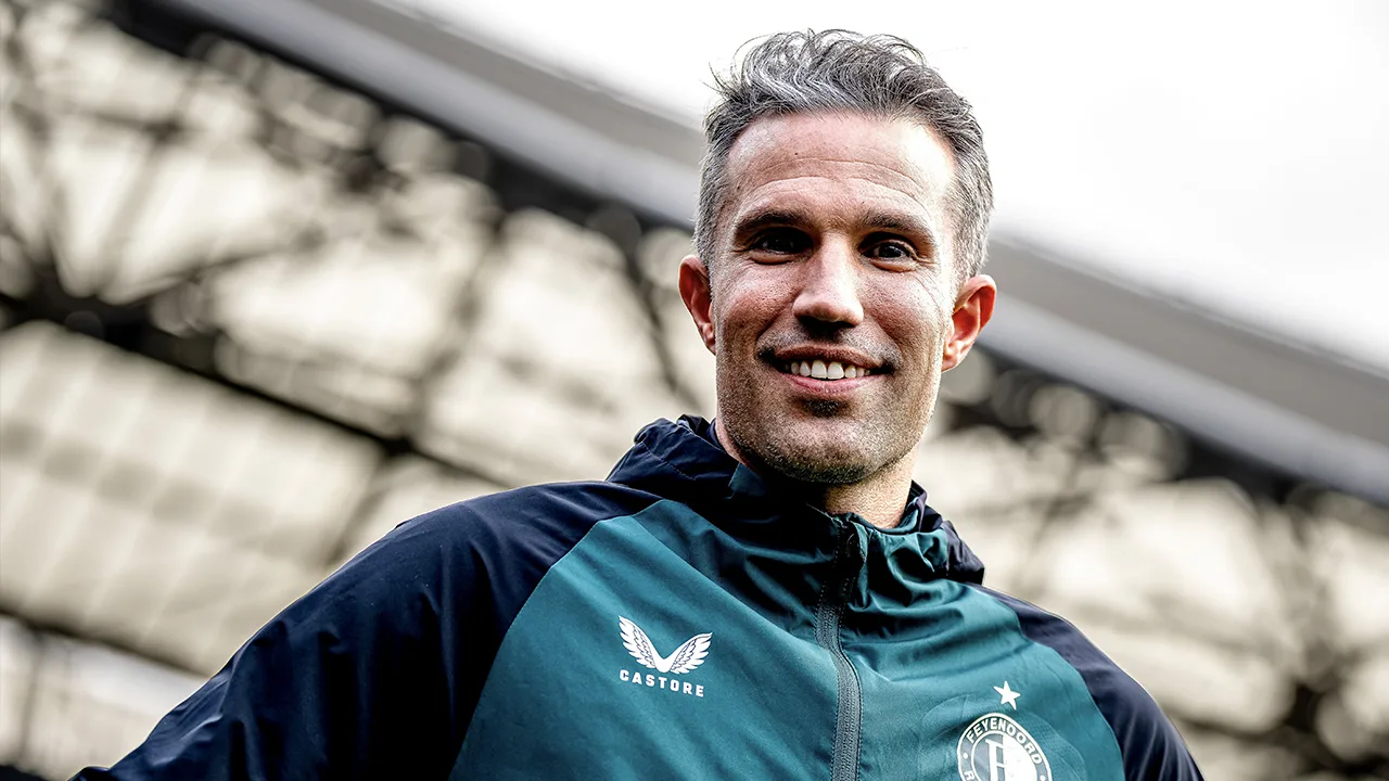 'Als Van Persie doorzet en het aan de praat krijgt, dan wordt hij een hele goede trainer'
