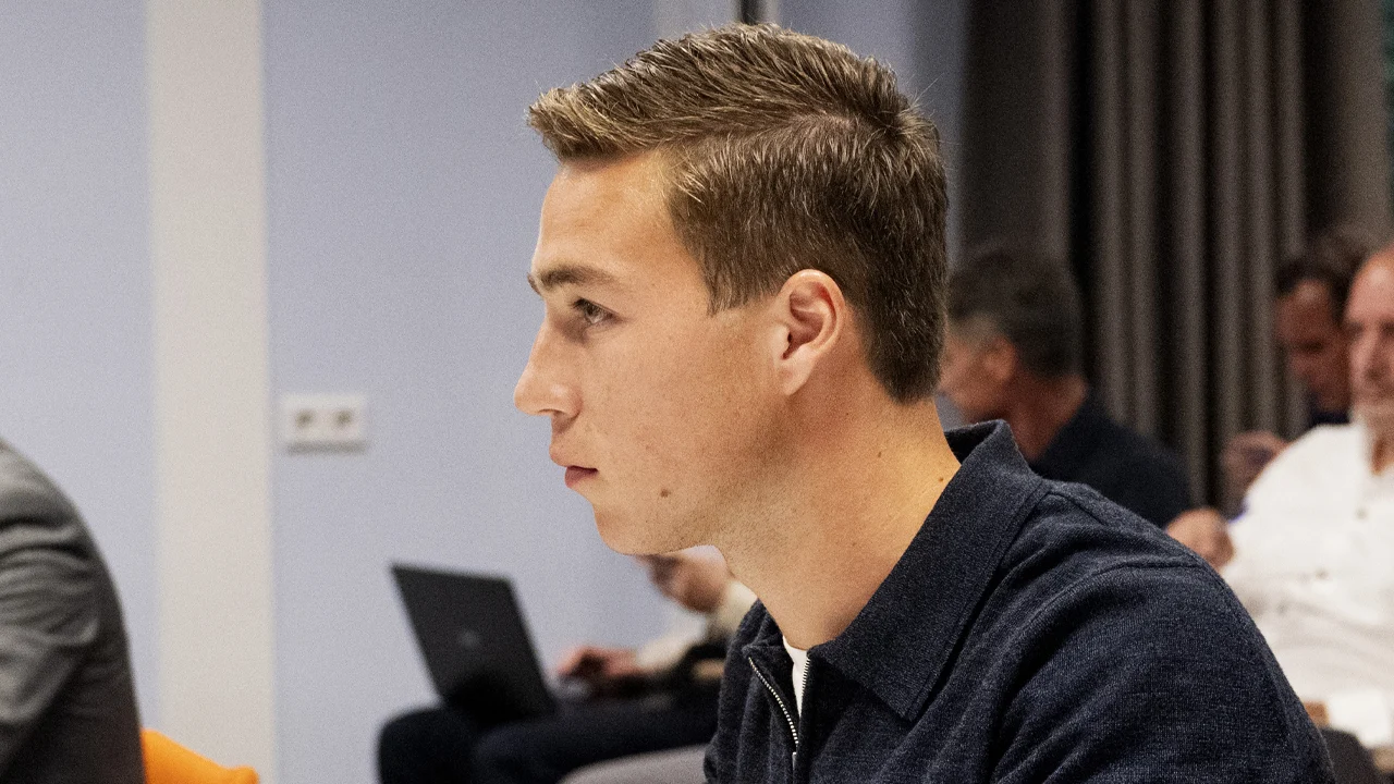 Eiting stapt weer naar arbitragecommissie voor transfer naar FC Twente