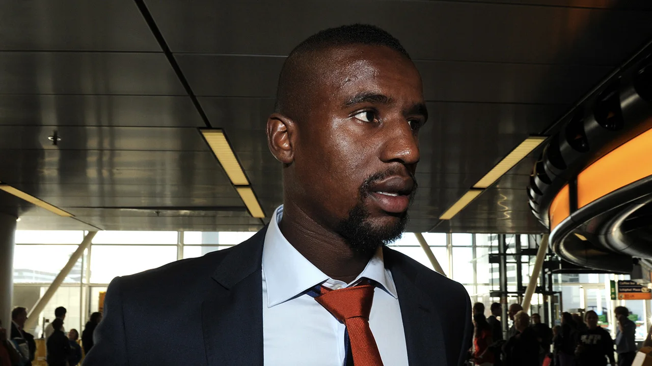 Douglas op proef in Duitsland na kort verblijf bij Eagles