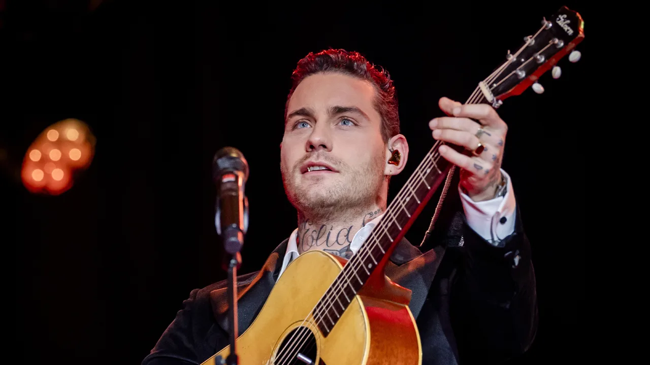 Douwe Bob keert komende zaterdag terug op het podium