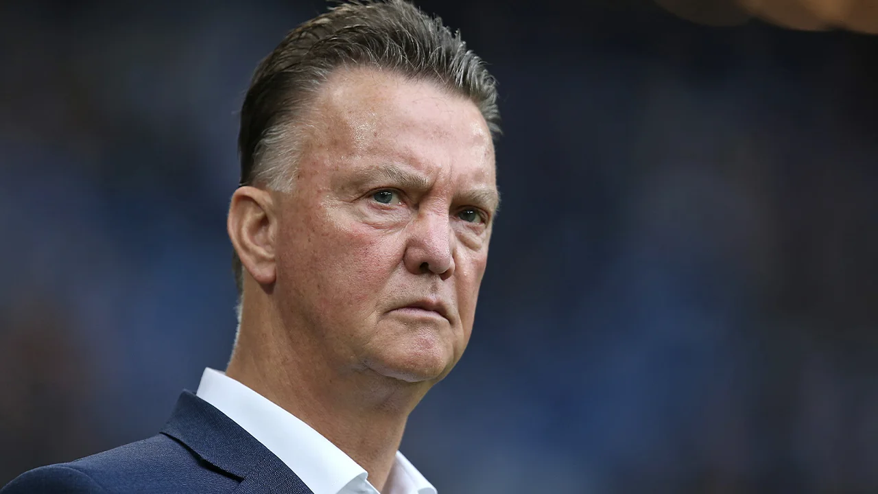 Van Gaal ziet problemen bij Frenkie de Jong: 'Hij komt nog niet tot zijn recht'