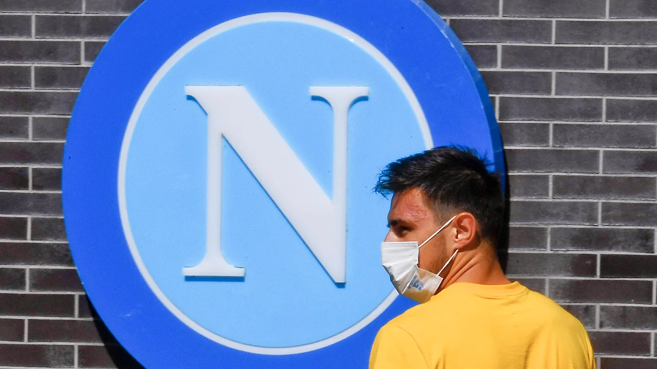 Coronabesmetting bij Napoli twee dagen voor topper met Juventus