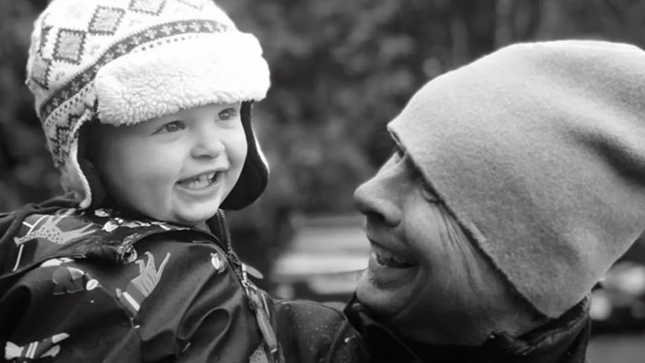 Opa Hans: 'Als hij geen zin heeft in een bord pap, neemt-ie toch een frikandel?'