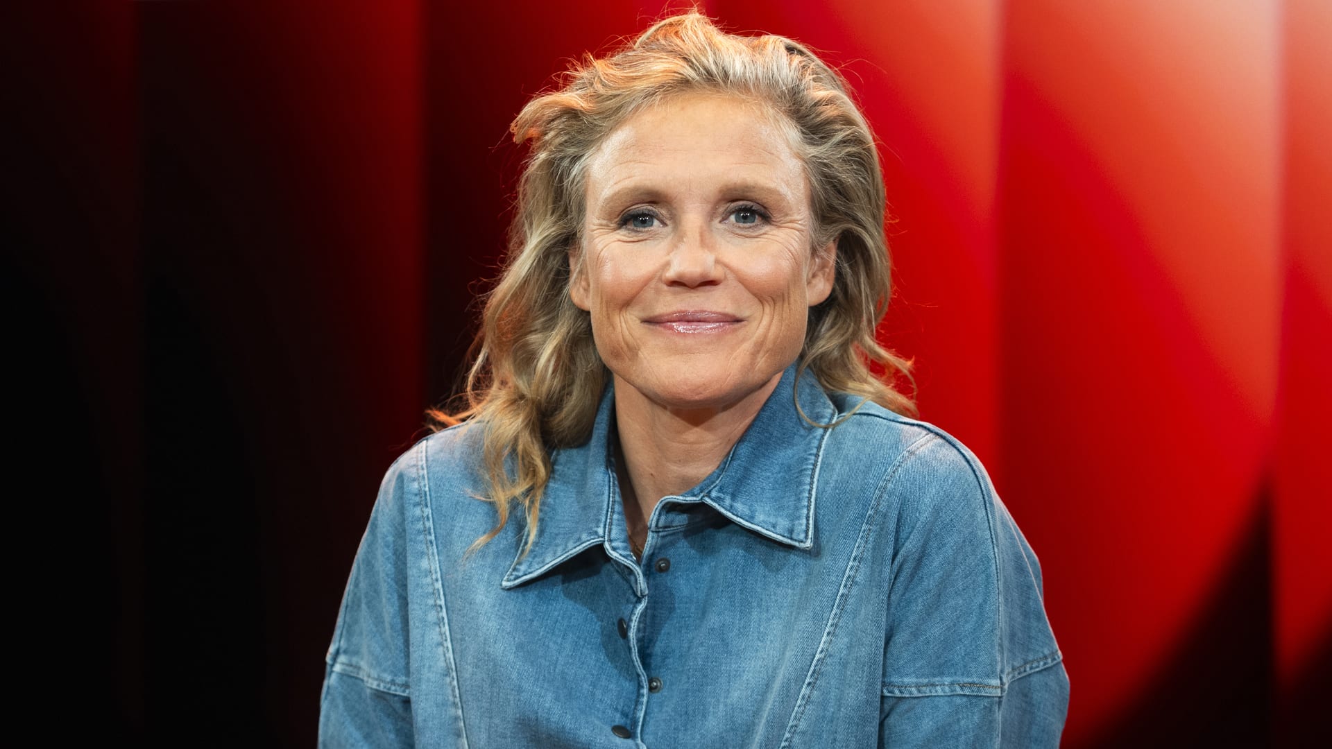 Sophie Hilbrand keert terug op tv na vertrek bij Bar Laat