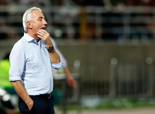 Van Marwijk verliest met Emiraten in Thailand