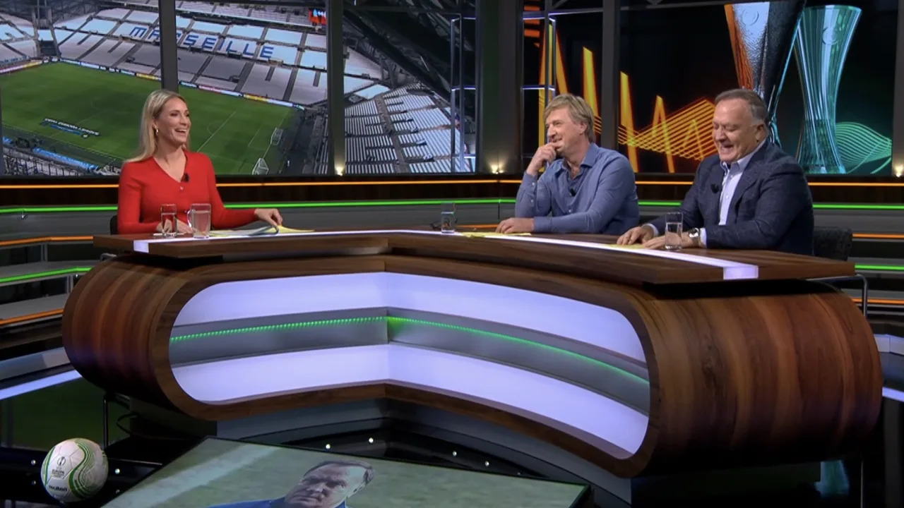 Hélène, Wim en Dick lachen in voorbeschouwing: 'Dit wordt een beetje een dolle avond!'