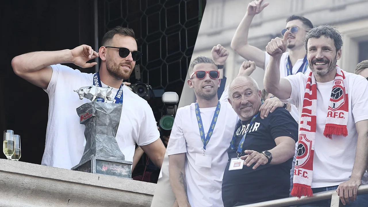 Nederlands getint Antwerp door uitzinnige menigte toegezongen op de Grote Markt