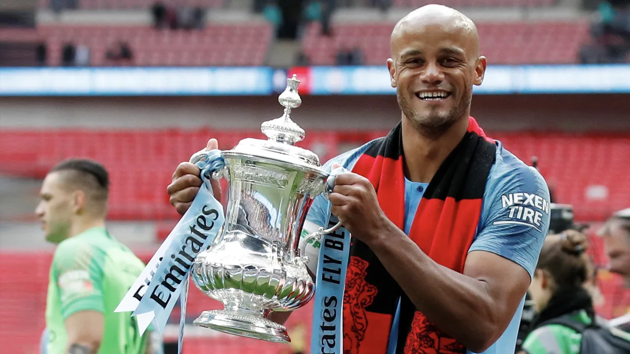 Kompany krijgt standbeeld in Manchester