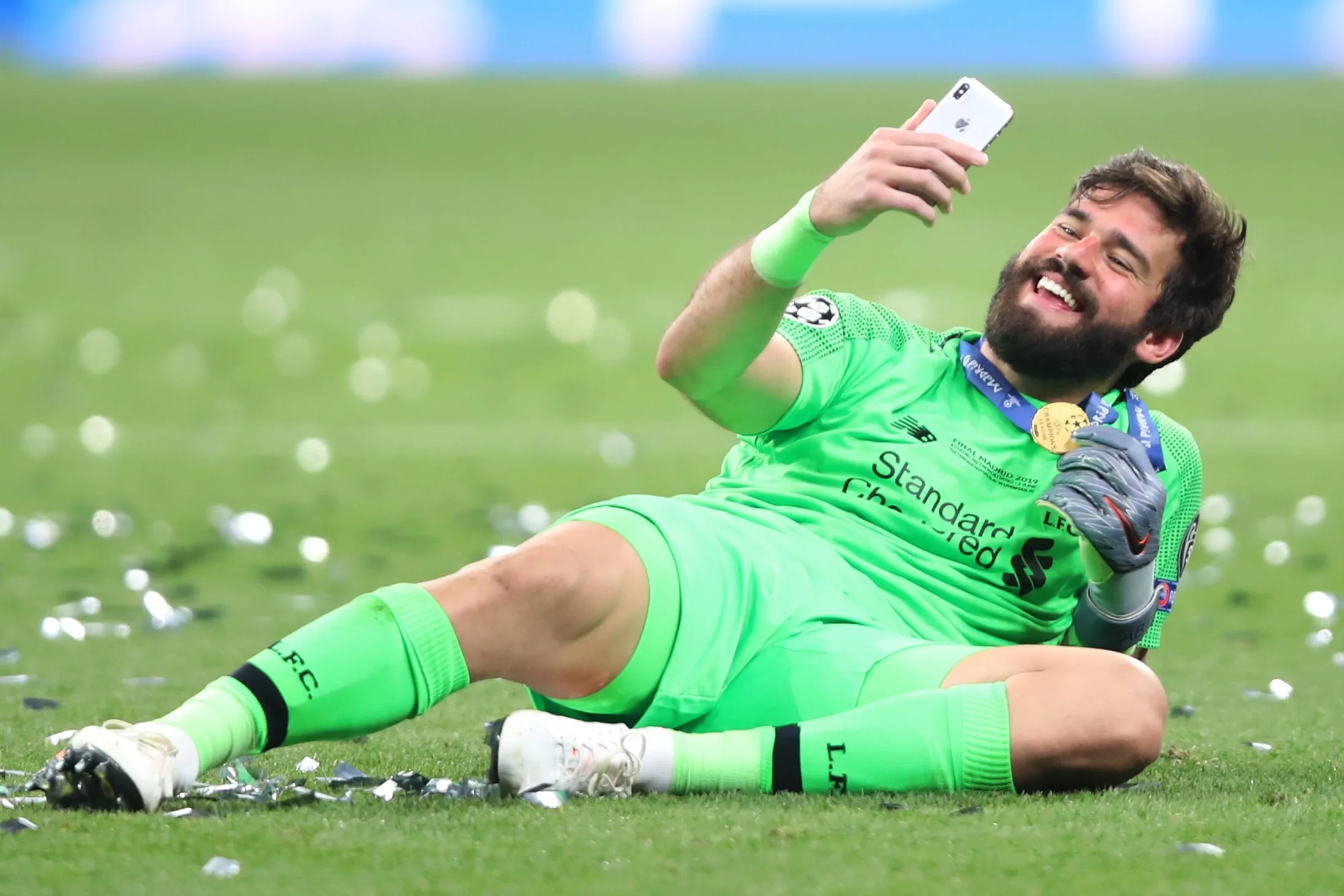 Alisson beste Braziliaan in Europa, Neres elfde
