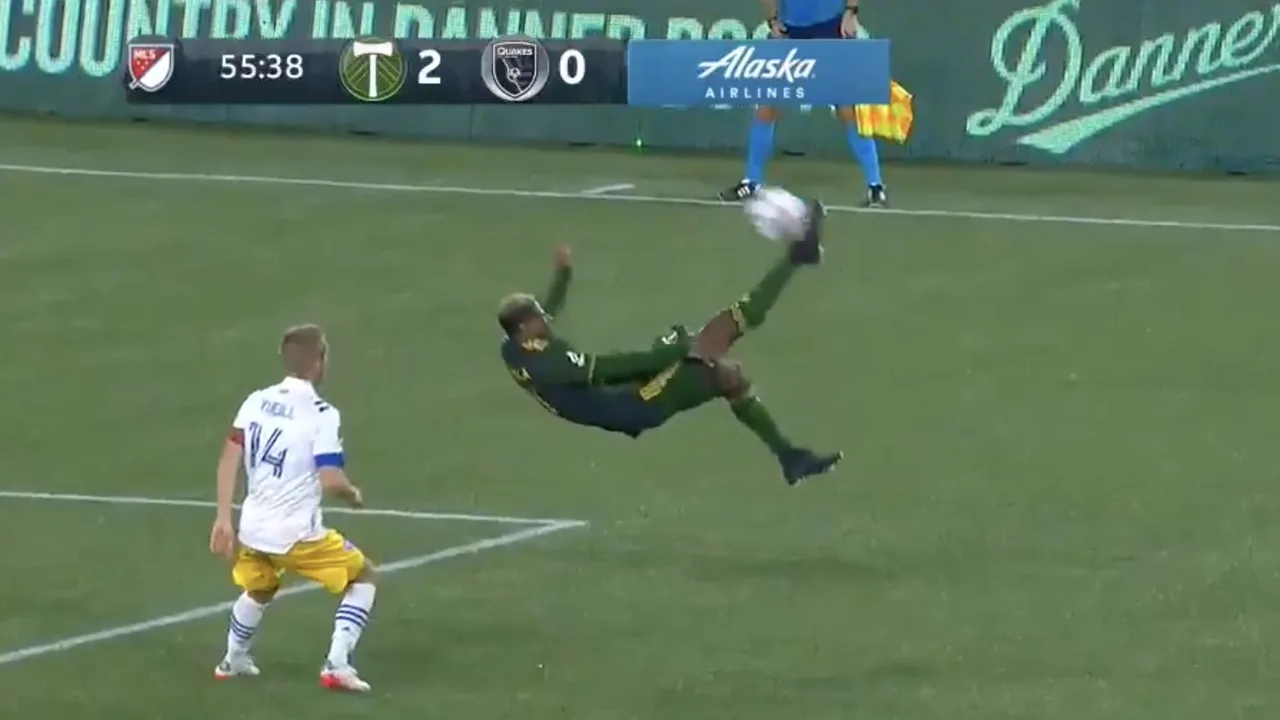 ZIEN: dit is officieel het allermooiste MLS-doelpunt aller tijden! 