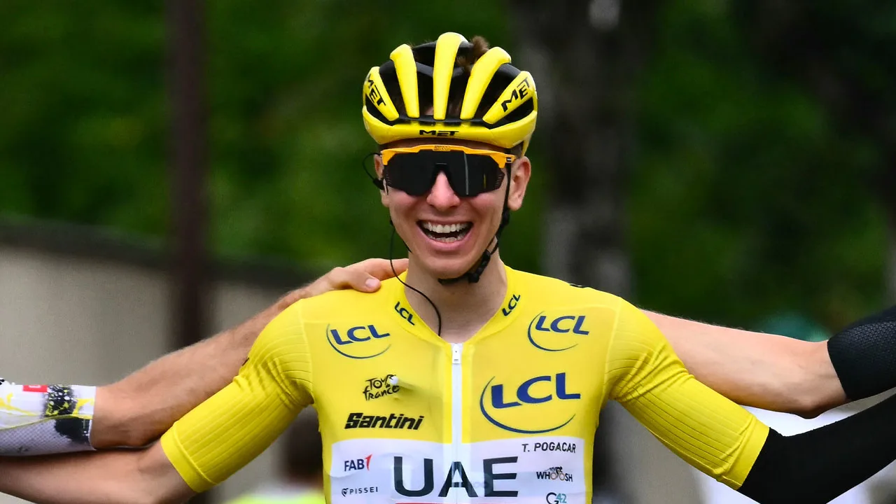  Tadej Pogacar wint voor vierde keer Tour de France