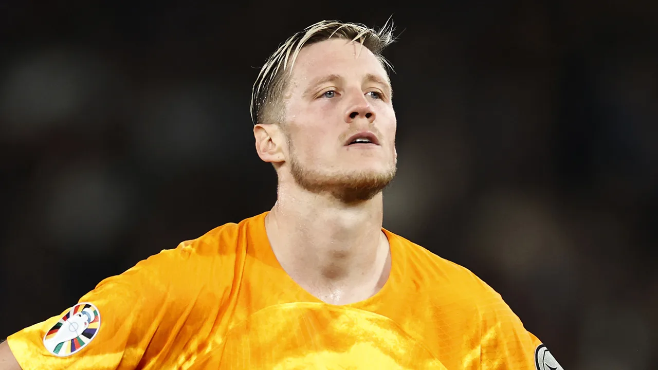 Video: Wout Weghorst mist strafschop tegen Griekenland