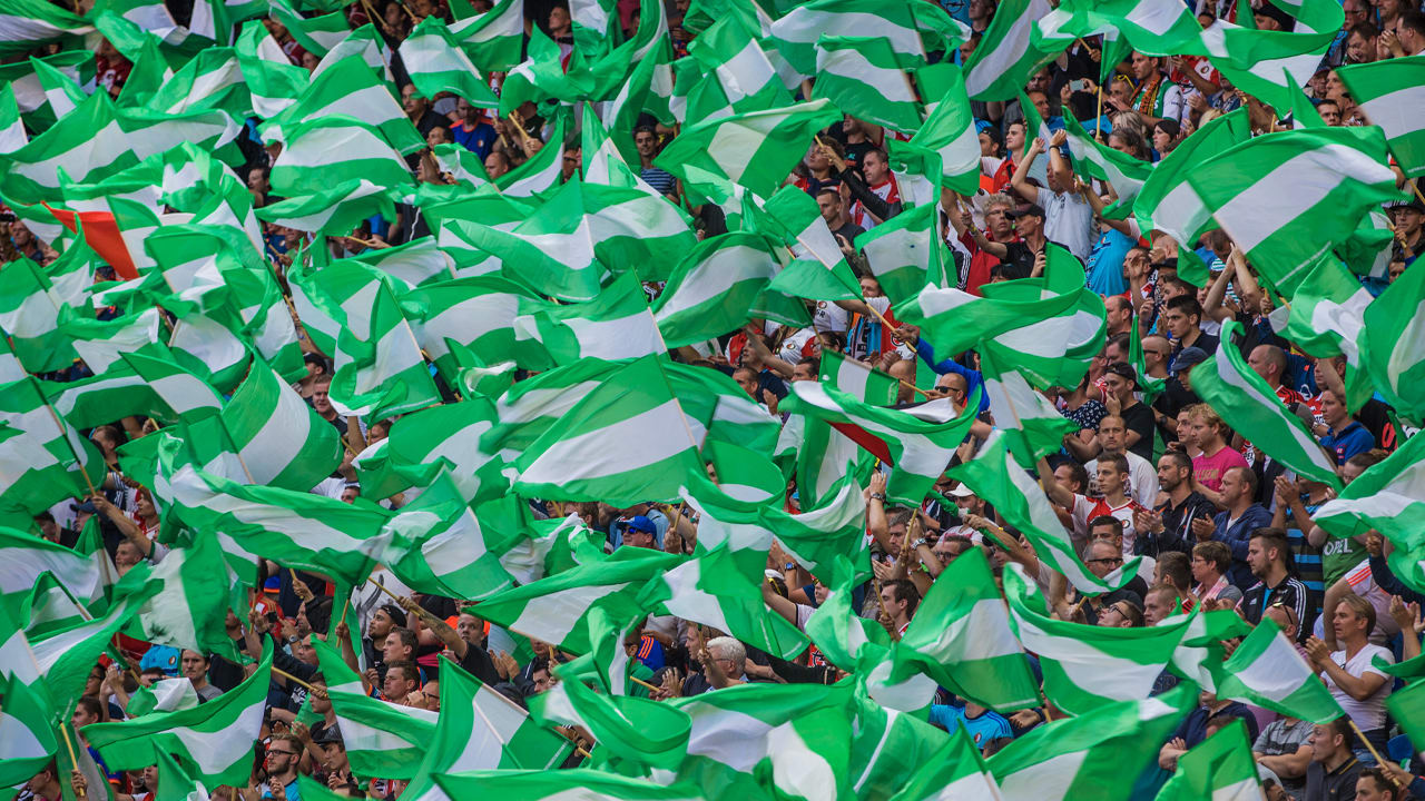 Voetbalsupporters stemmen massaal tegen wedstrijden op zondagavond