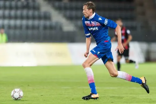 Crouch maakt seizoen af bij Burnley